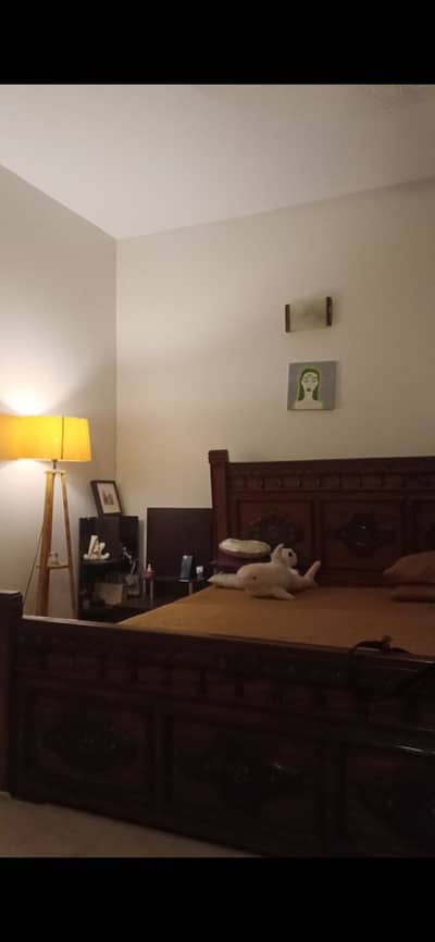 Red Wood, Double Bed