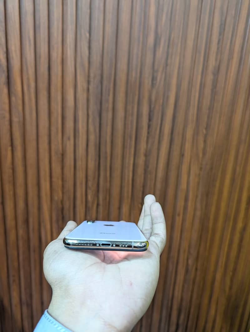 iPhone xs single sim PTA 4