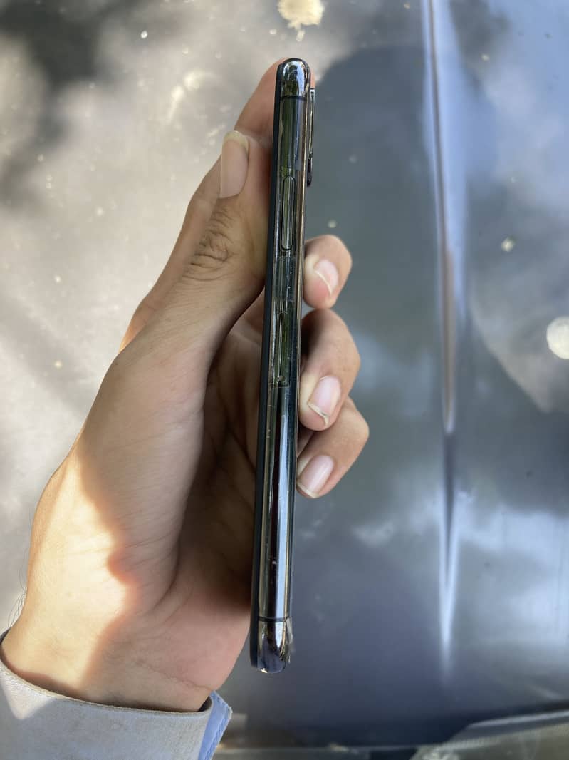 Apple iPhone X 0