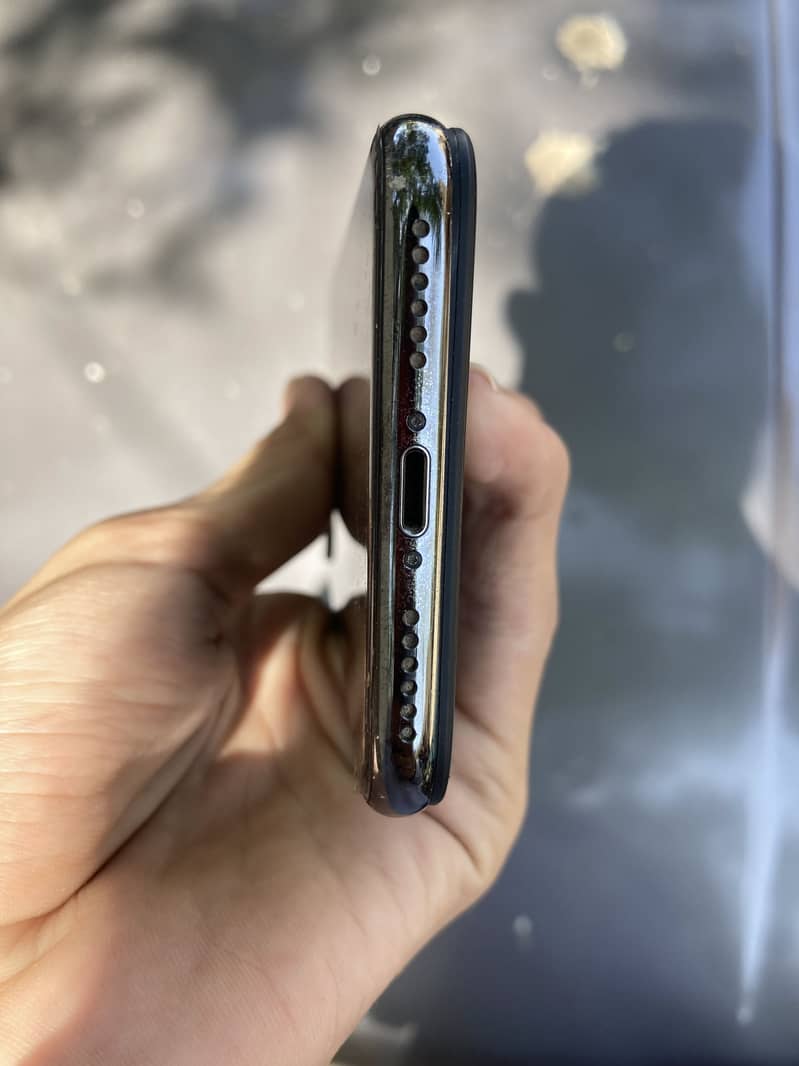 Apple iPhone X 7