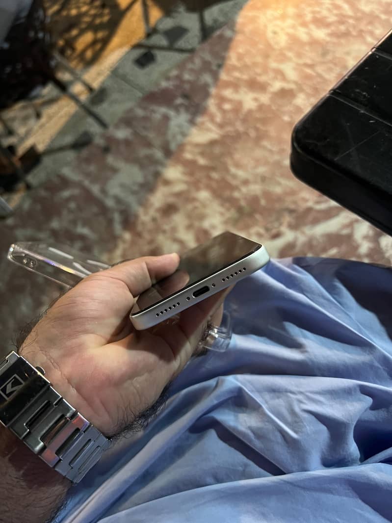 Apple iPhone 17 Pro Max 2