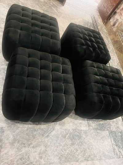 4 peace sofa
