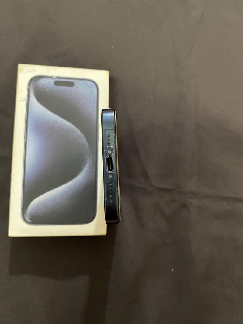 Apple iPhone 15 Pro 1
