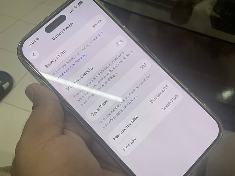Apple iPhone 16 Pro Max 4