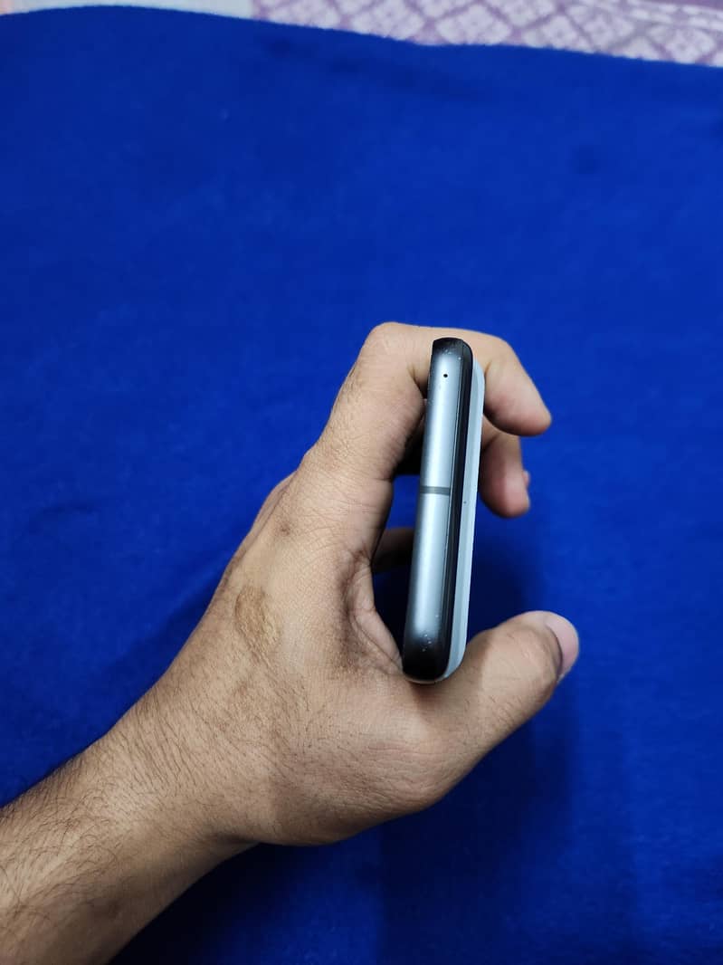 Google Pixel 8 5