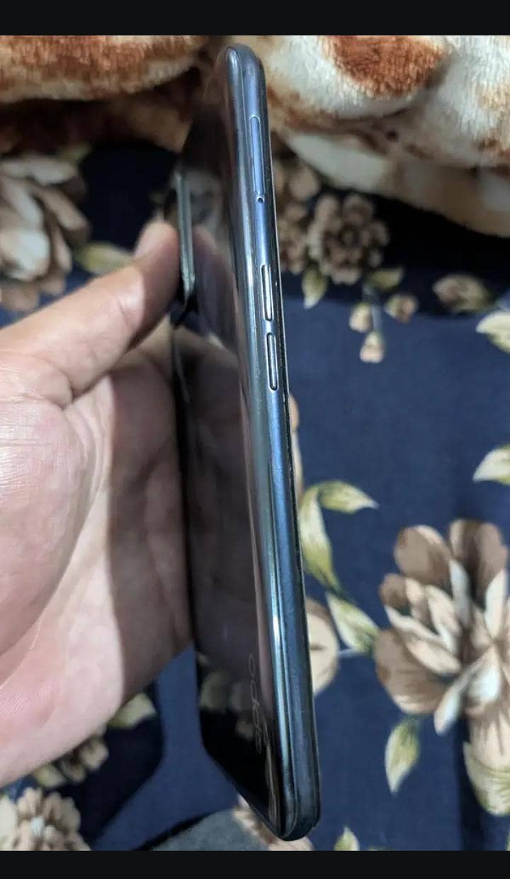 OPPO A54 4