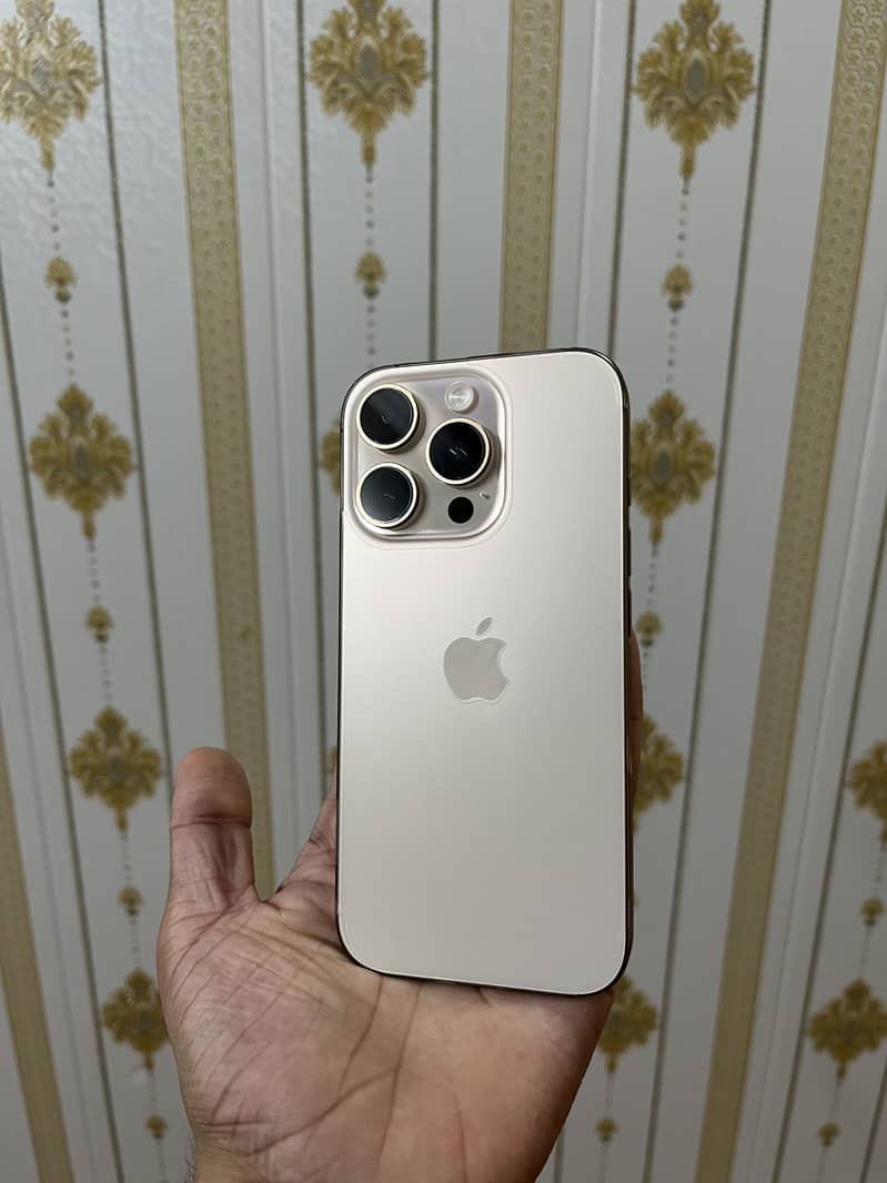Iphone 16 pro 0