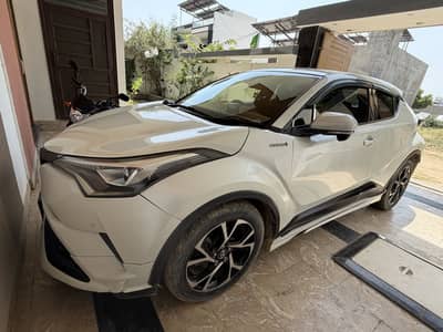 Toyota C-HR 2017 G-LED