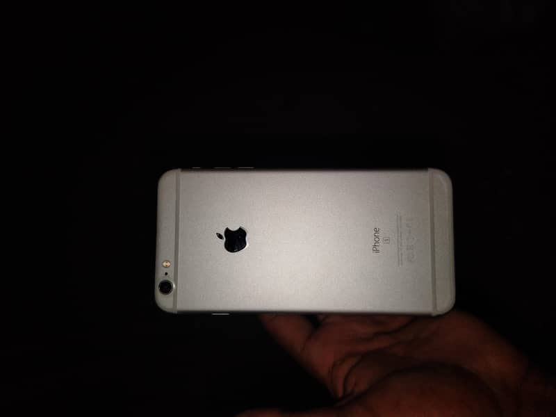 Apple iPhone 6S Plus 1