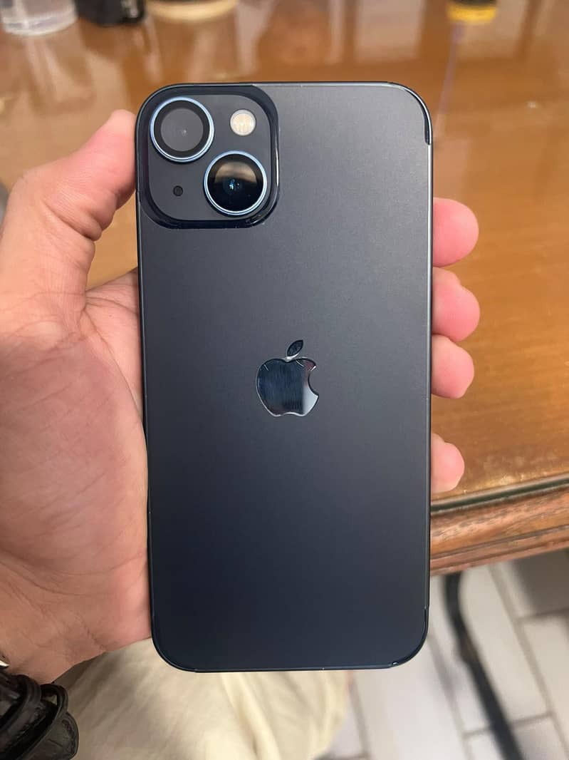 Apple iPhone 13 1