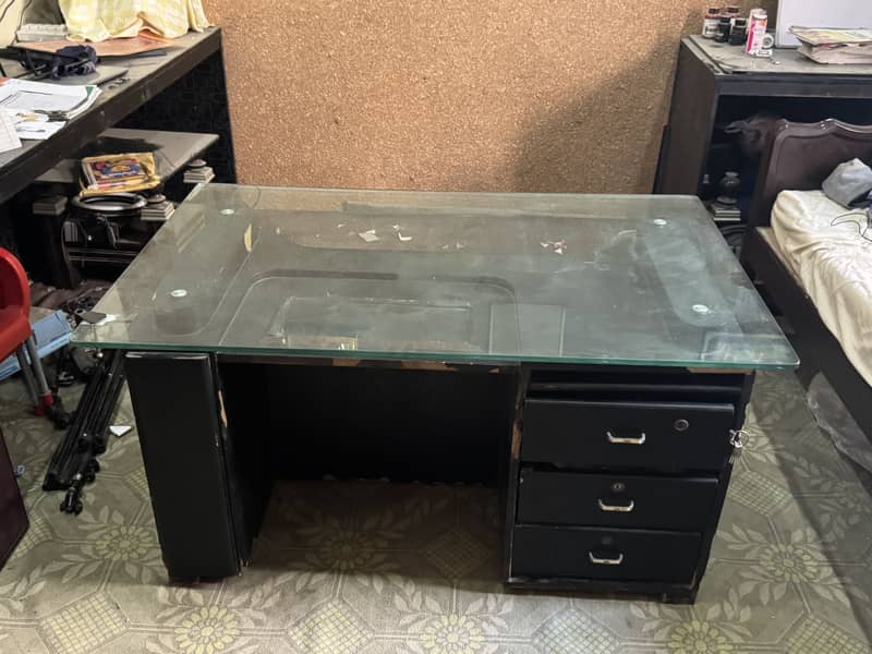 Office Table in Good Condition 2