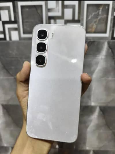 infinix hot 60 pro. . 9 manth warranty