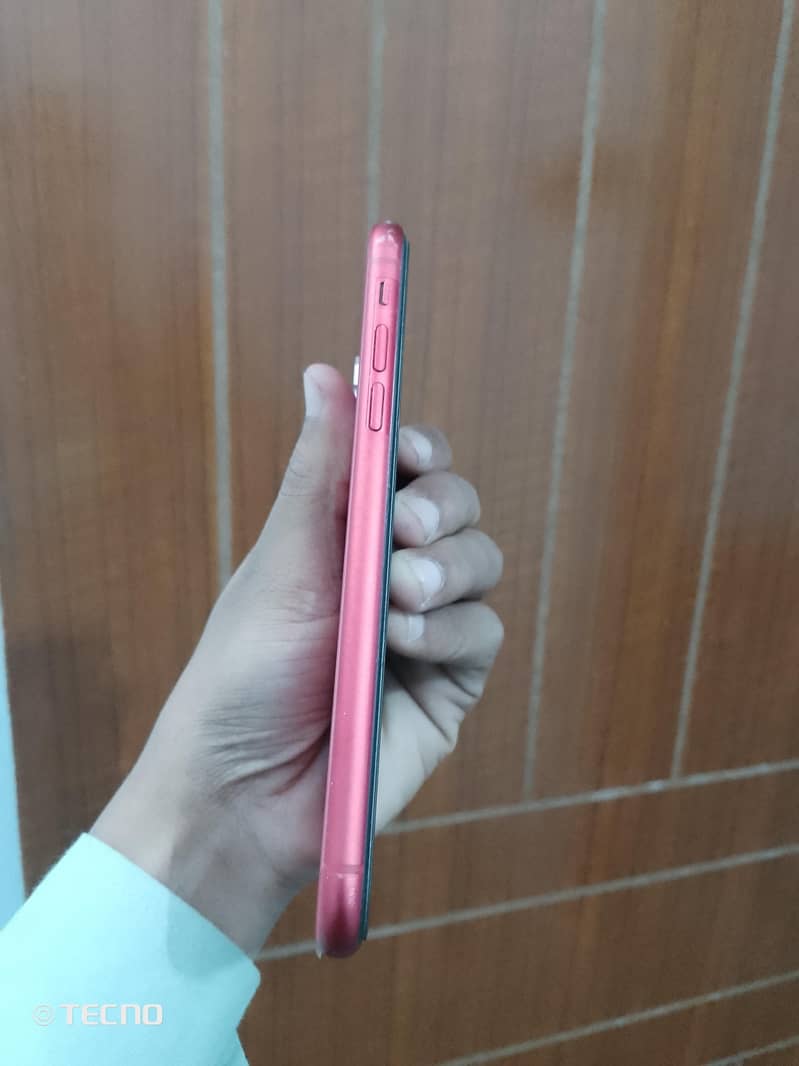 Apple iPhone 11 3