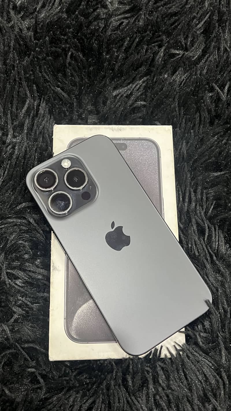 Apple iPhone 15 Pro 0