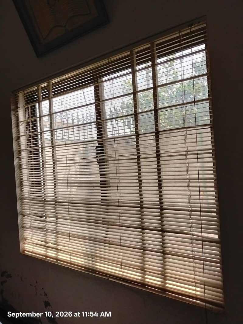 Windows blinds 3