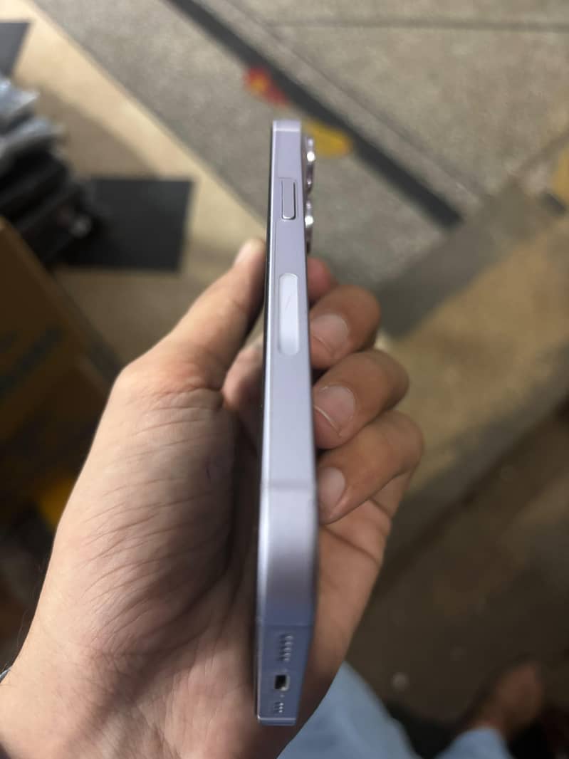 Apple iPhone 14 2