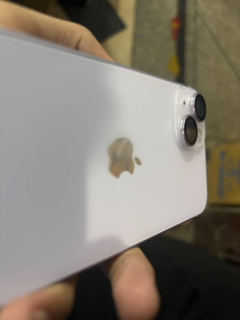 Apple iPhone 14 4