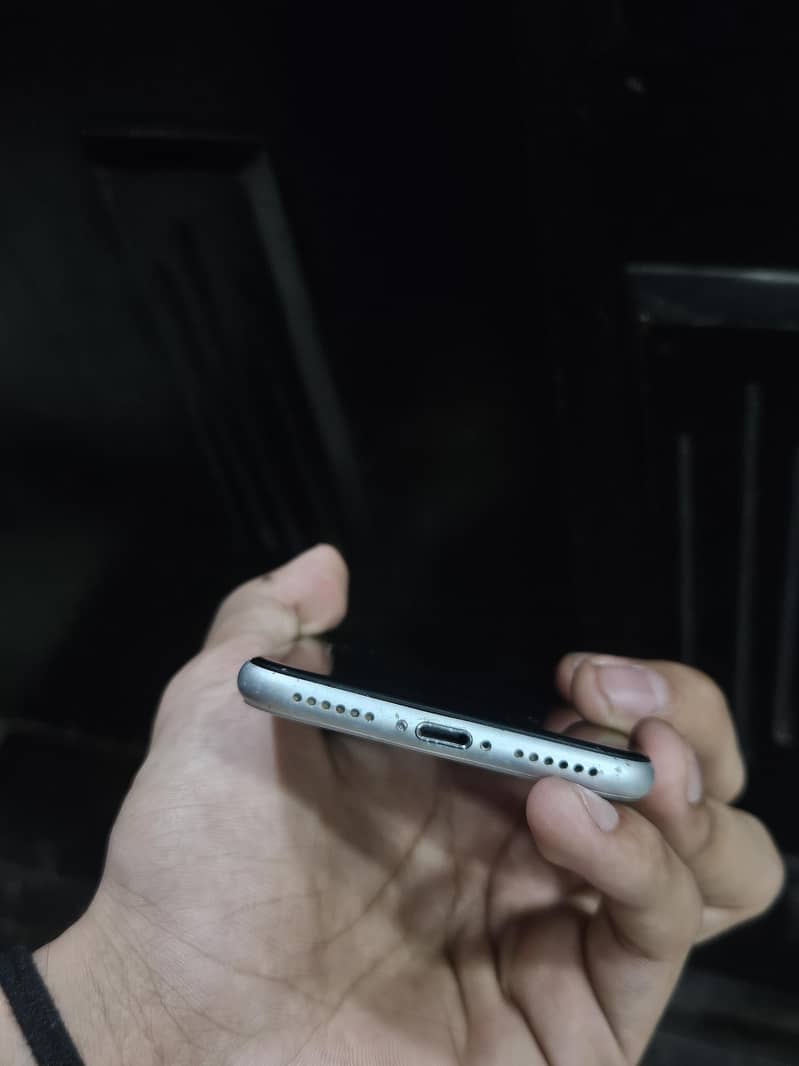 Apple iPhone SE 4