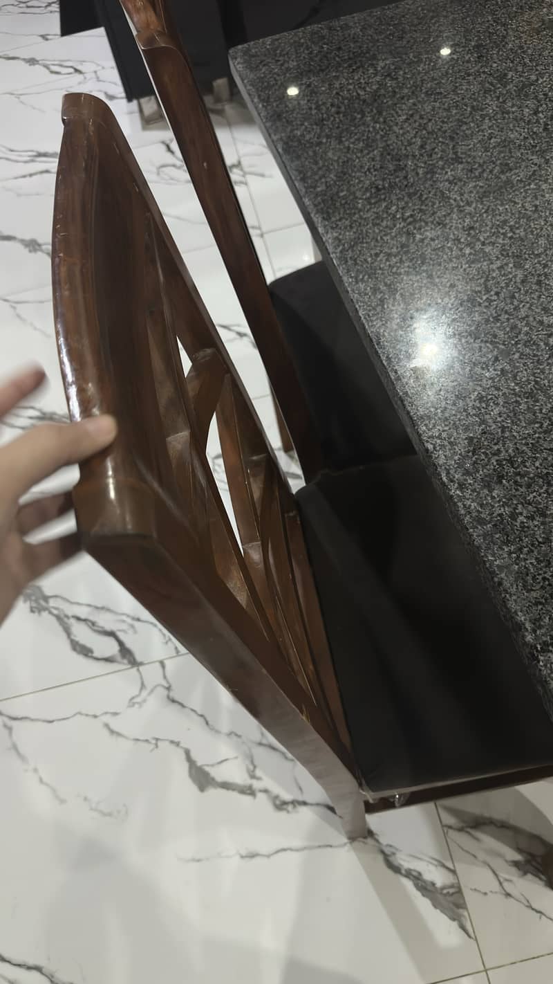 Dining table 10