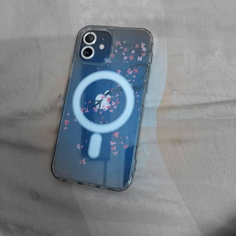 Apple iPhone 12 1