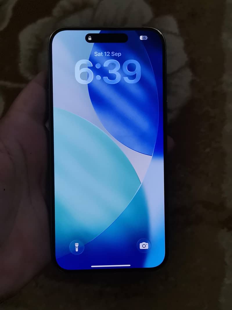 Apple iPhone 15 Pro Max 4