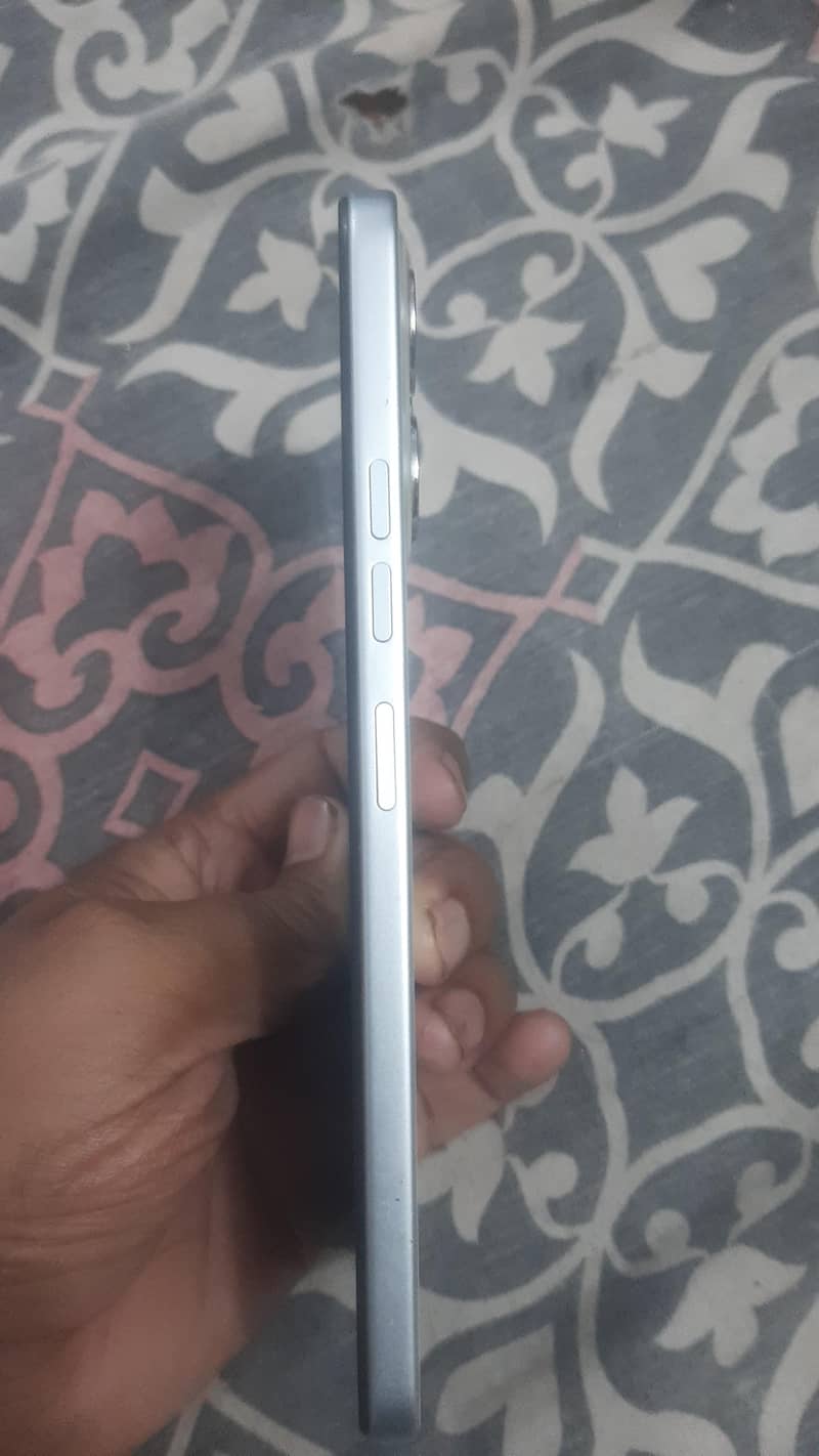 Tecno spark 40 4