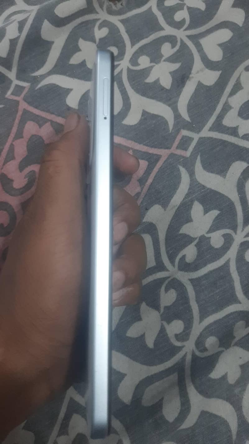 Tecno spark 40 5