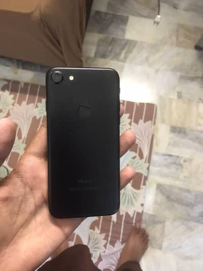 Apple iPhone 7