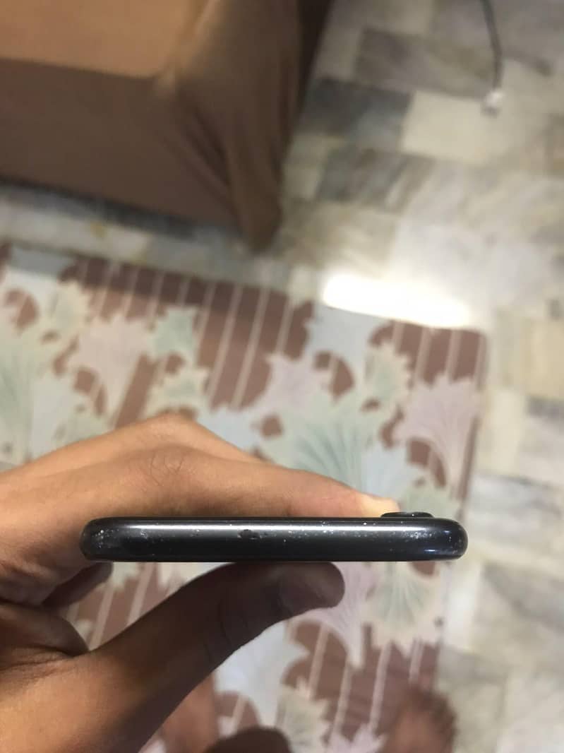 Apple iPhone 7 6