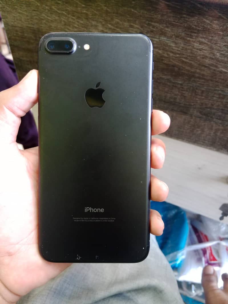Apple iPhone 7 Plus 4