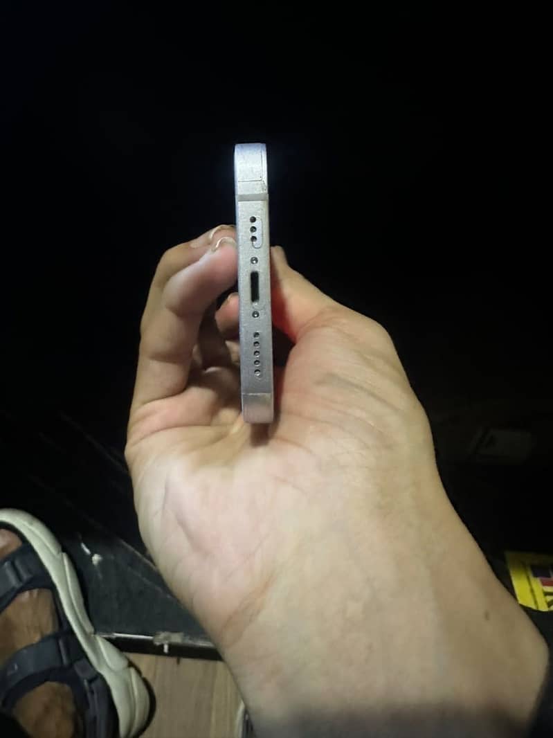 Apple iPhone 14 1