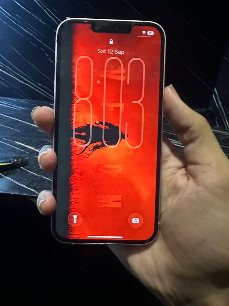 Apple iPhone 14 4