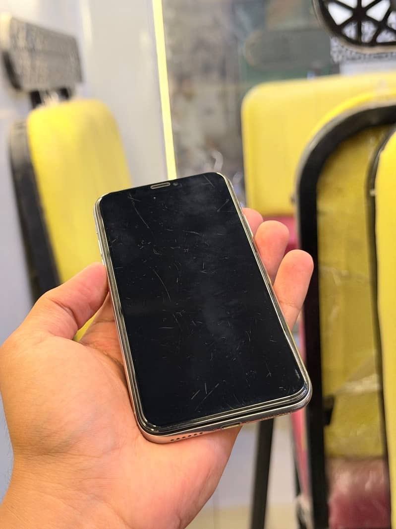 Apple iPhone X 1
