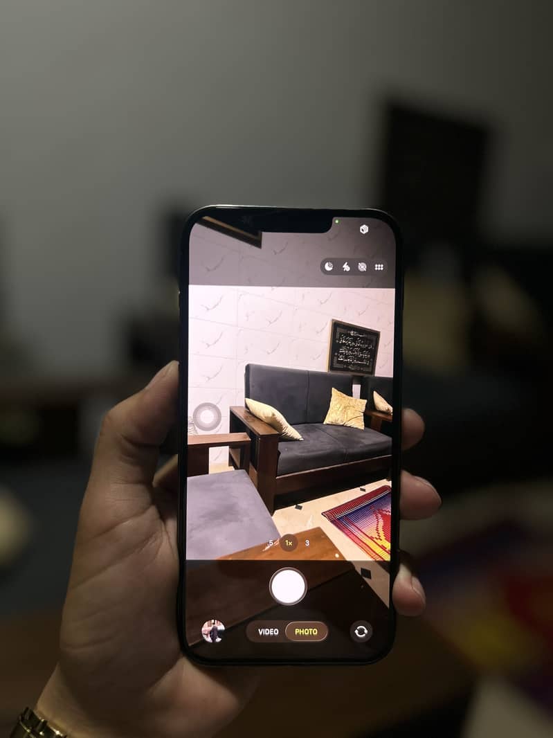 Apple iPhone 13 Pro Max 0
