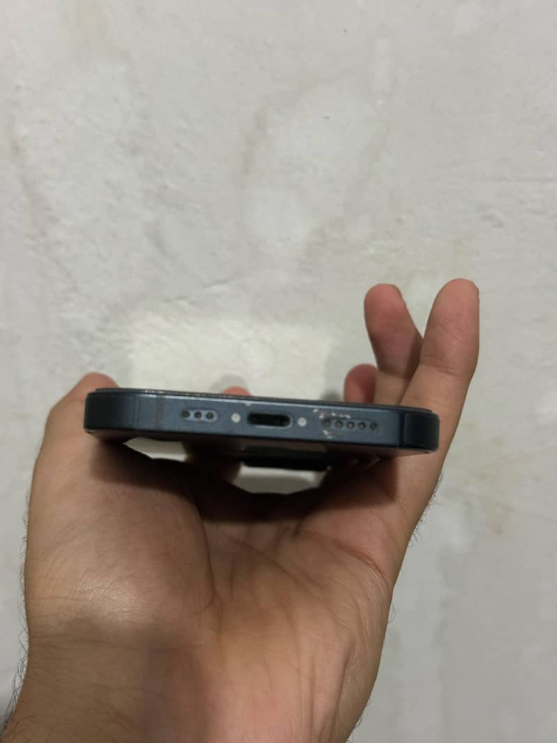 Apple iPhone 14 3