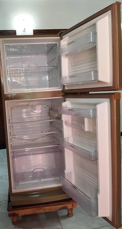 Dawlance 9166 WBD refrigerator