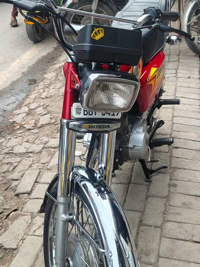10 /10 total  genuine engine wise okay