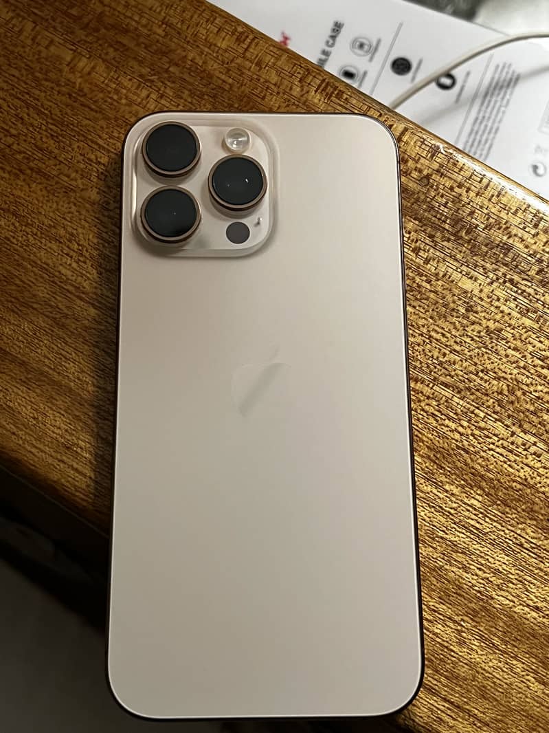 Apple iPhone 16 Pro Max 1