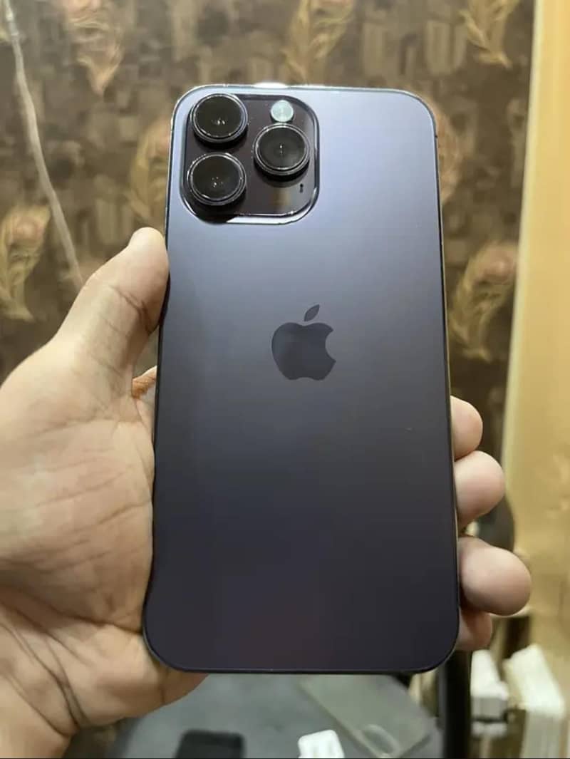 Apple iPhone 14 Pro Max 1