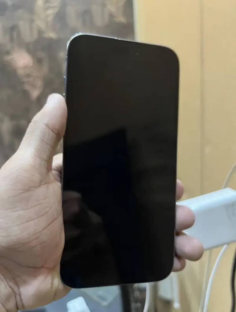 Apple iPhone 14 Pro Max 7
