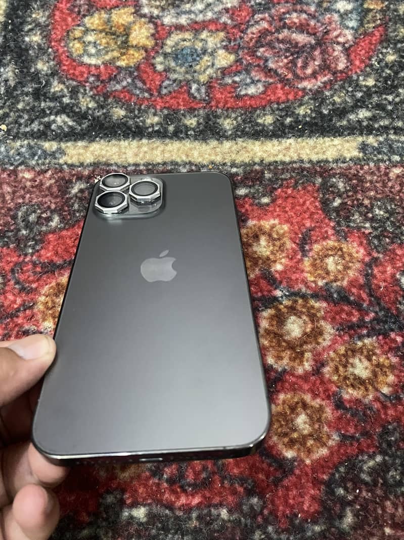 Apple iPhone 13 Pro Max 6