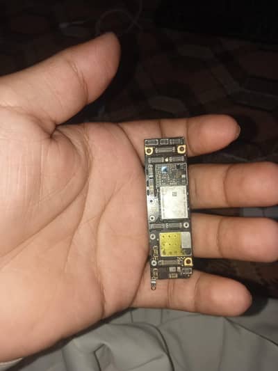 iphone 11 baord  128gb jv all ok