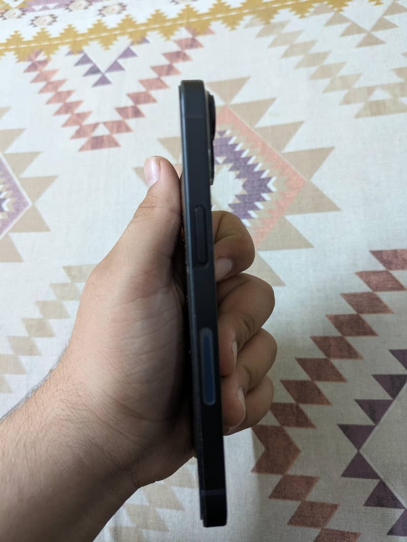 Apple iPhone 14 2