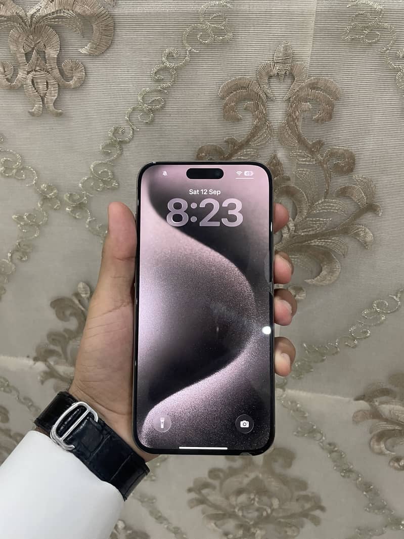 Apple iPhone 15 Pro Max 3