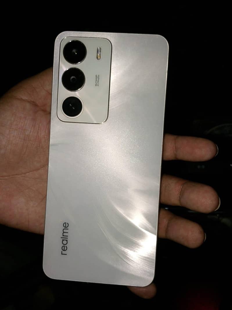 Realme C71 3