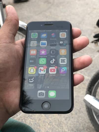 Apple iPhone 7
