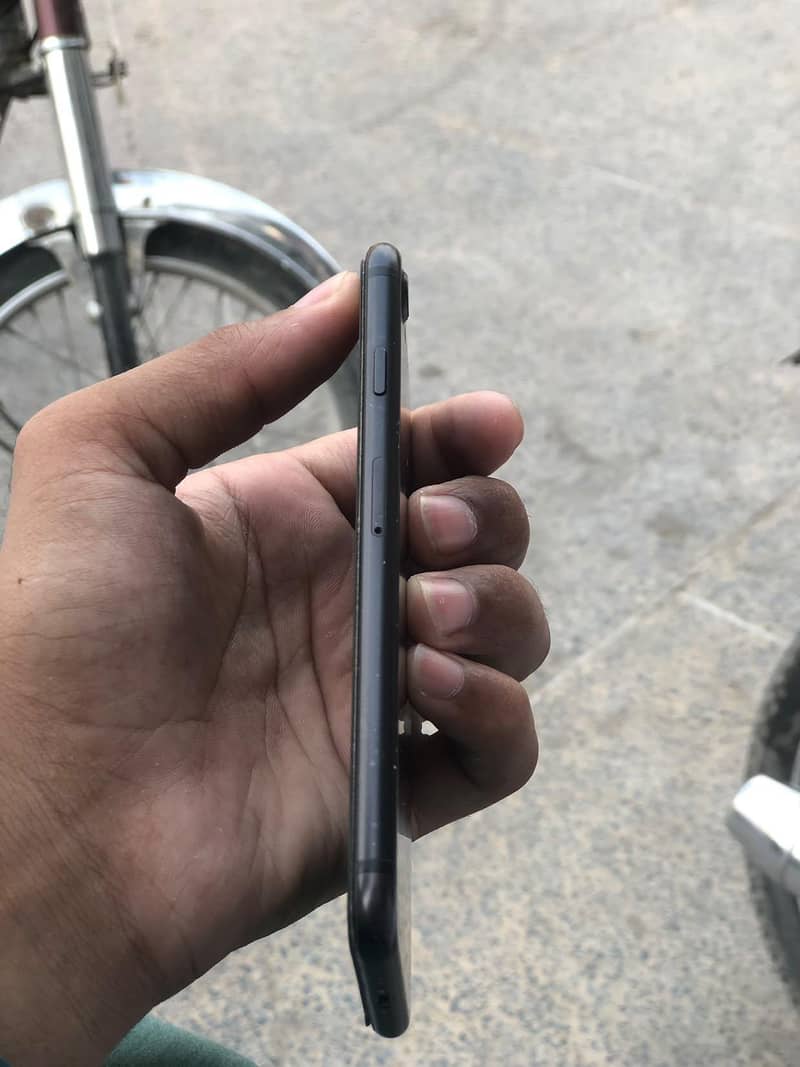 Apple iPhone 7 1