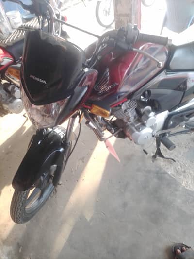 Total janen ha Honda deluxe 125