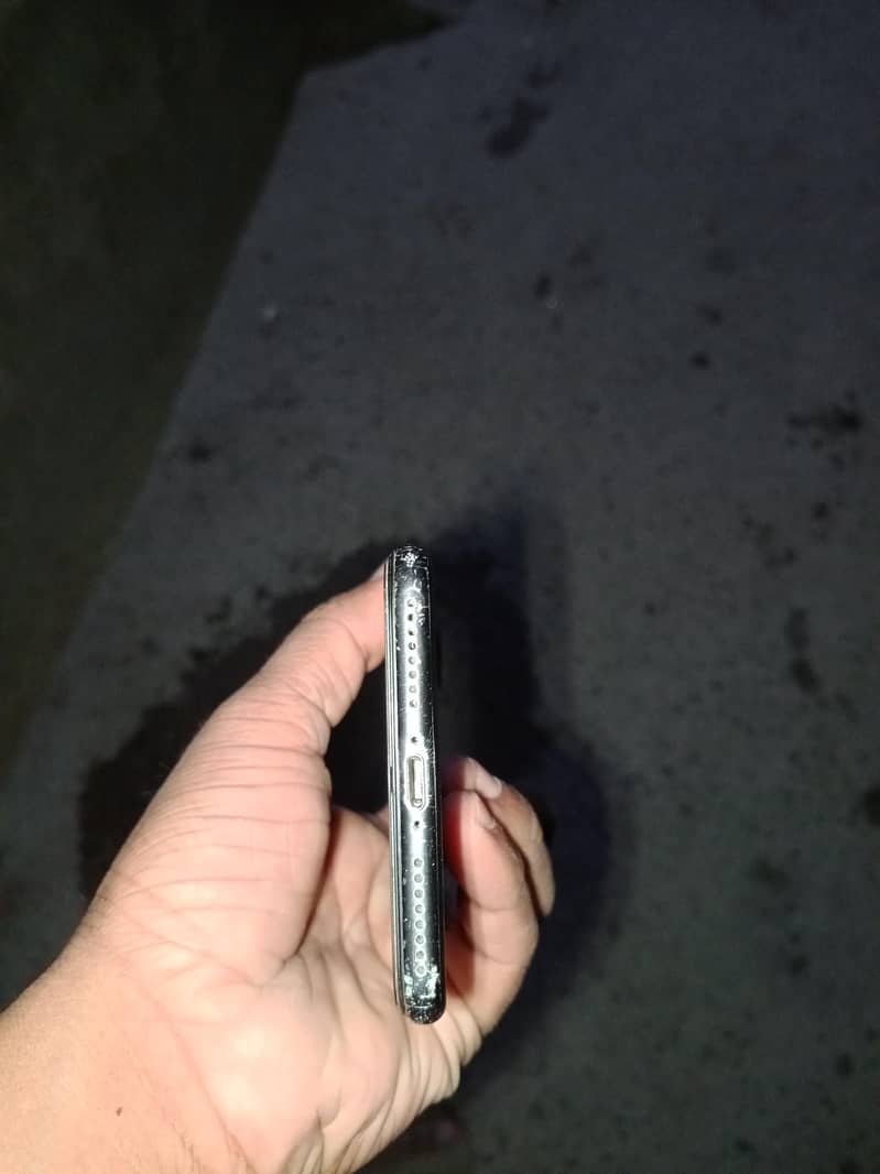 Apple iPhone 7 Plus 4