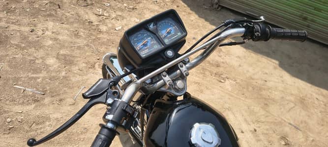 125 black 2016 modified